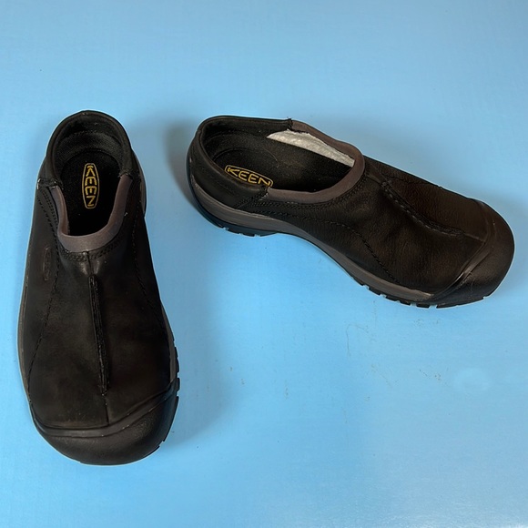 Keen Shoes Keen Black Leather Clogs Mules Shoes 8 Poshmark